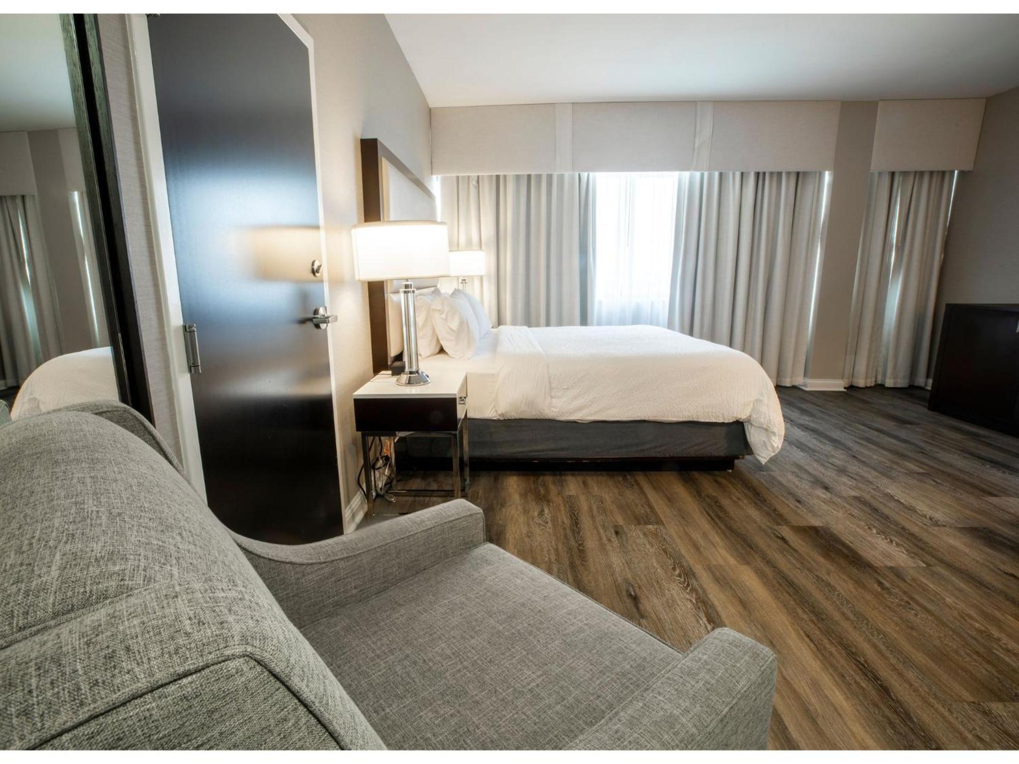 Holiday Inn Wilmington By Ihg Gurneyville Ngoại thất bức ảnh